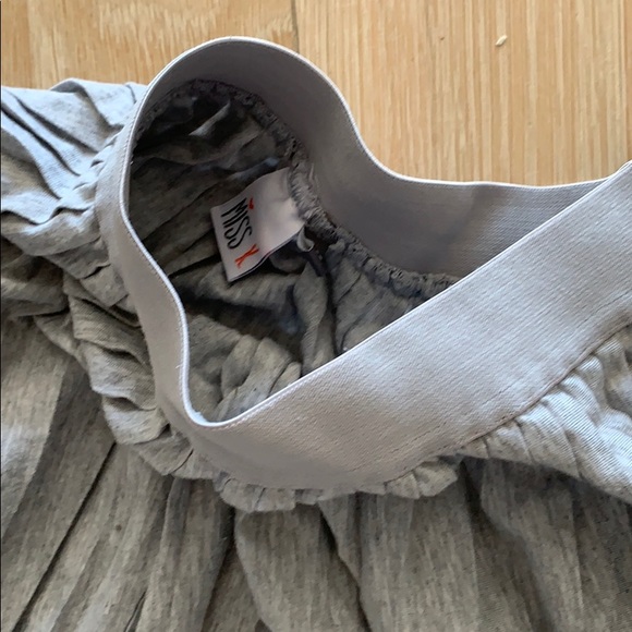 skirt - Picture 2 of 2